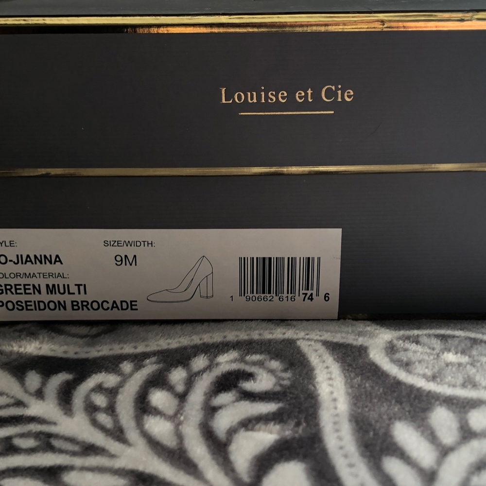 Louise Et Cie Jianna Stacked Heel Pump *New* - image 5